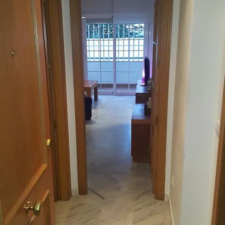 Beach Centre 2 Bedroom Hc *